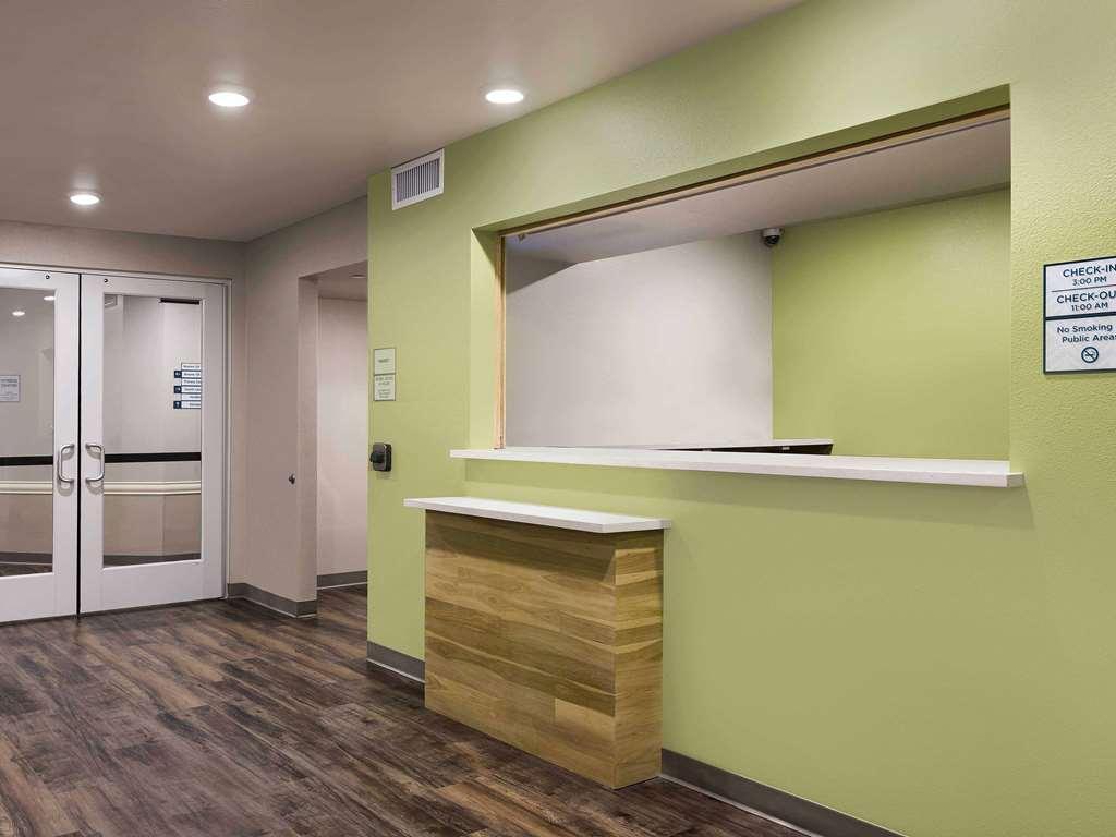Woodspring Suites Chicago ティンリーパーク インテリア 写真