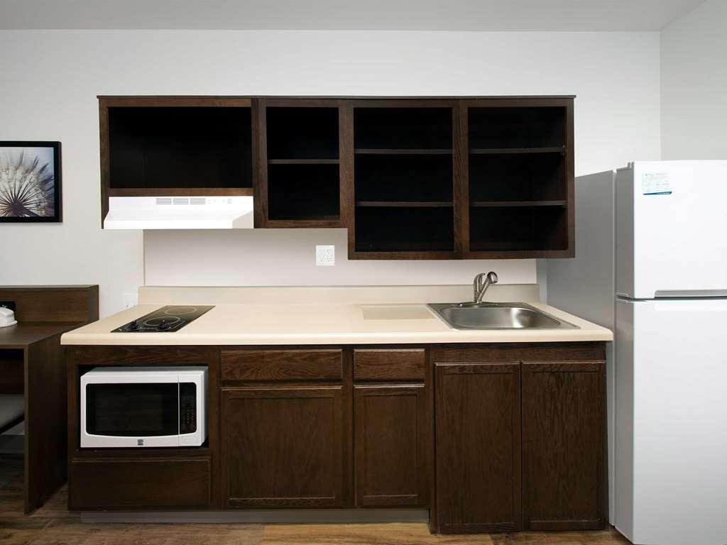 Woodspring Suites Chicago ティンリーパーク 部屋 写真